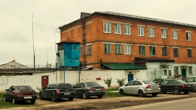 У колонии в Клинцах