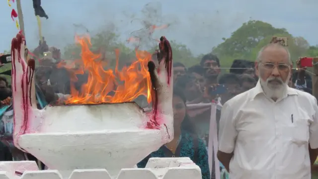 இலங்கை: முள்ளிவாய்க்காலில் நடைபெற்ற நினைவேந்தல் நிகழ்ச்சி