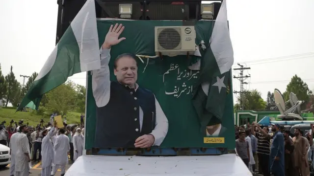 نواز شریف کنٹینر