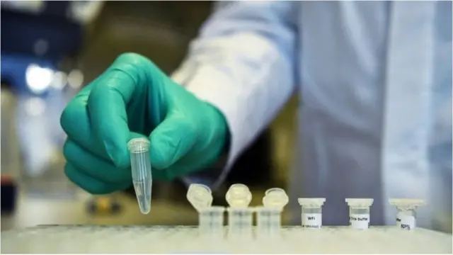 ఇలాంటి 100 మిలియ‌న్ డోసుల వ్యాక్సీన్ త‌యారుచేయాల‌ని బ్రిట‌న్ ఆదేశించింది.