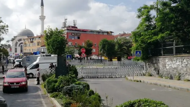 Boğaziçi Üniversitesi Güney Kampüs önüne polis barikatı kuruldu
