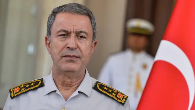 Hulusi Akar