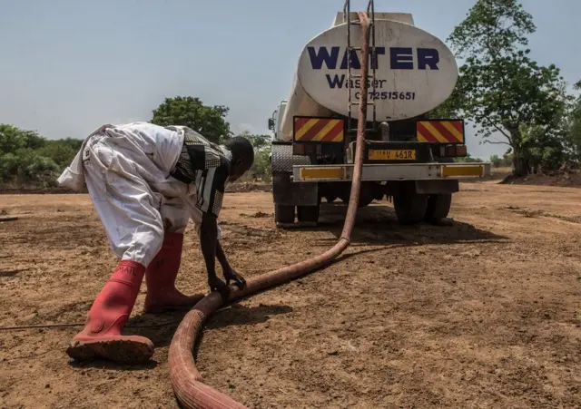 ซูดาน, ภัยแล้ง, ยูกันดา