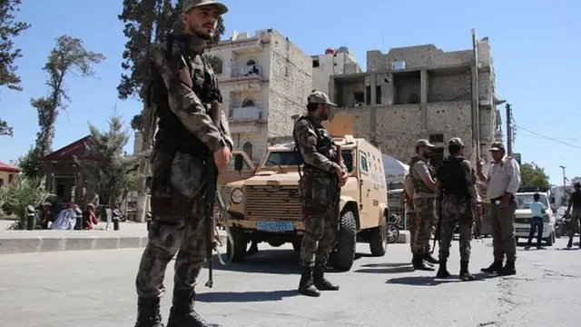 Türkiye'nin eğittiği muhalifler polis gücü olarak da görev yapıyor