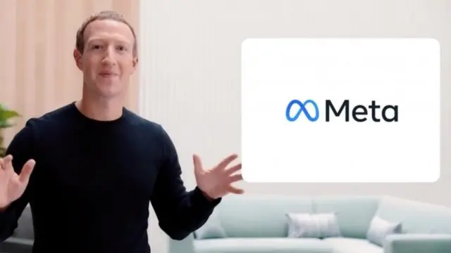 Mark Zuckerberg está ao lado do logotipo da Meta