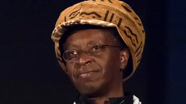Umwanditsi David Gakunzi