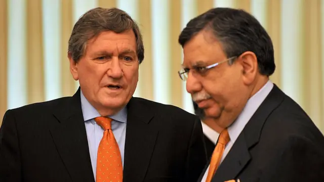 शौकत तरीन