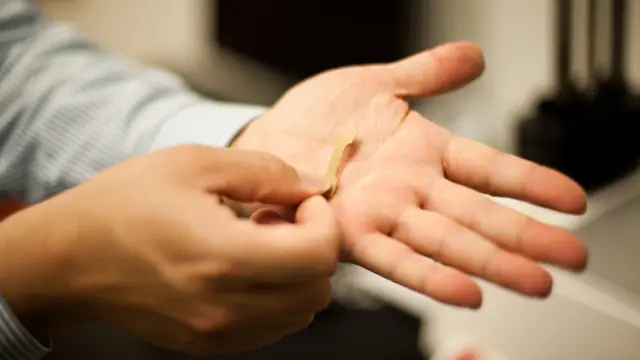 Кусок искуственной кожи