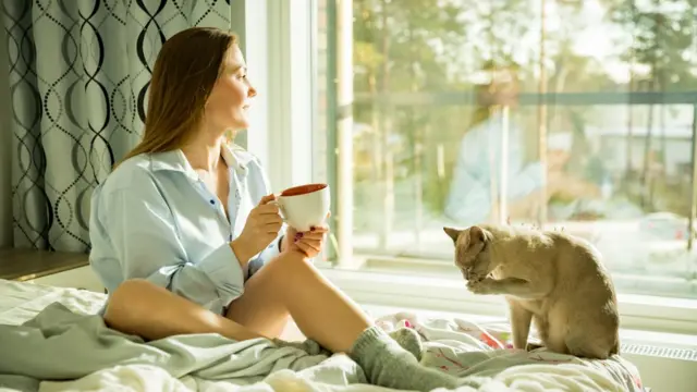 Женщина и кошка