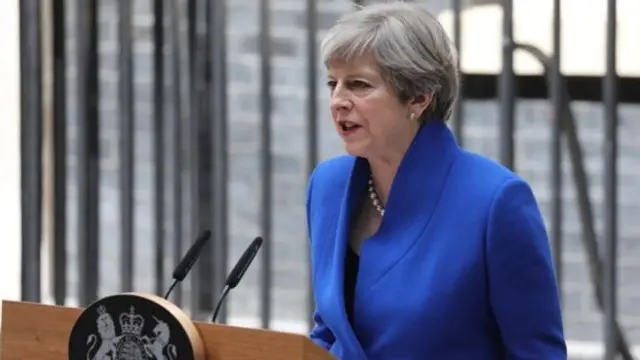 رئيسة الوزراء البريطانية تيريزا ماي