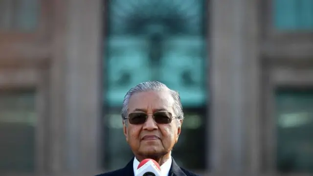 Tân Thủ tướng Mahathir Mohamad đang quyết tâm thu hẹp sự ảnh hưởng của Trung Quốc ở Malaysia.