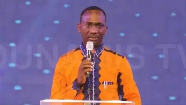 Pasitọ Paul Enenche ni oludasilẹ ijọ Dunamis, Abuja, ti oloogbe Osinachi ati ẹbi rẹ n lọ