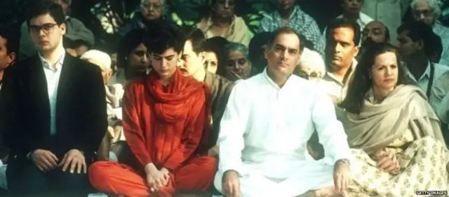 राजीव गांधी