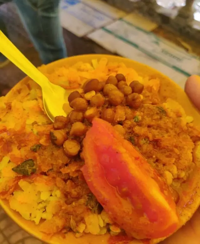 तर्री पोहे.