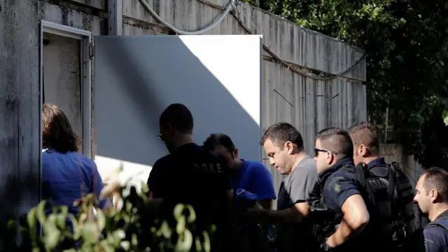 Yunanistan'a sığınan askerler