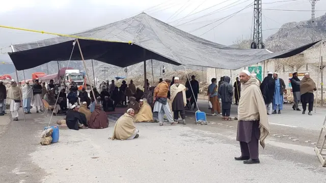 دھرنا
