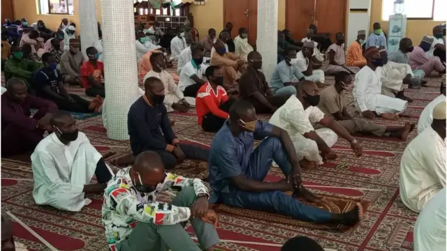Hotunan sallan juma'a a Lagos