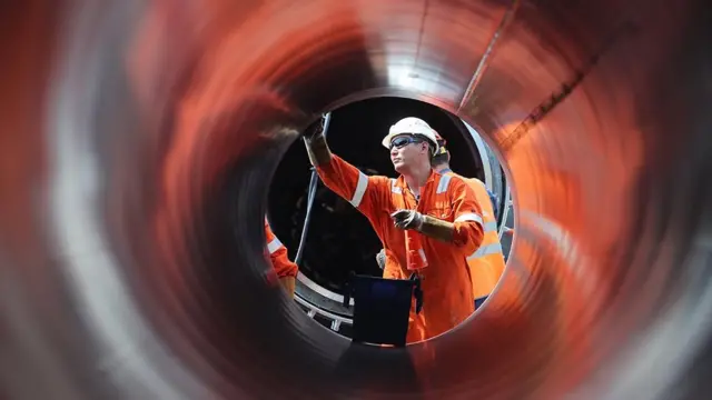 அமெரிக்காவுக்கு எதிராக ரஷ்யா மற்றும் ஜெர்மனி - காரணம் தெரியுமா?