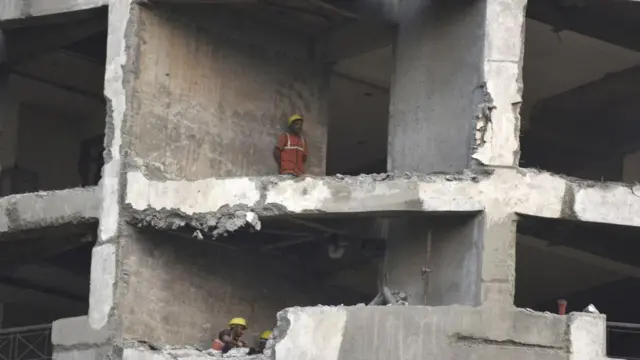 సూపర్టెక్ ట్విన్ టవర్స్