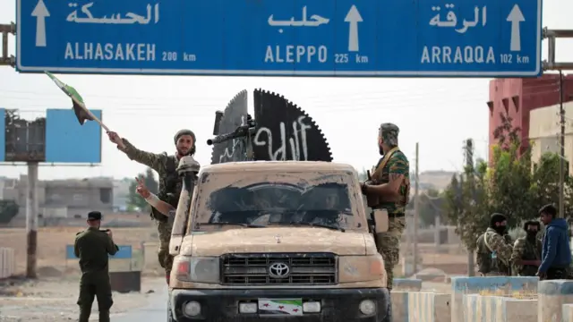 قوات الحكومة السورية بدأت في دخول المنطقة بعد اتفاق مع تحالف قوات سوريا الديمقراطية