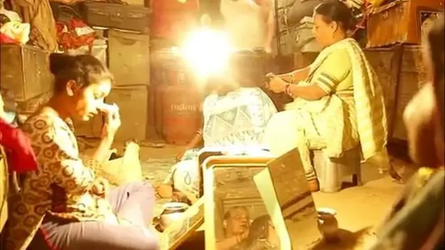 'சுரபி' நாடகக் குழுவினர்