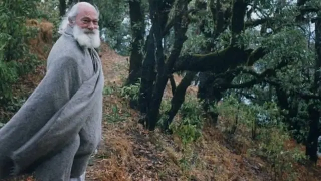 बिनसर के जंगल में तिजियानो तरजानी