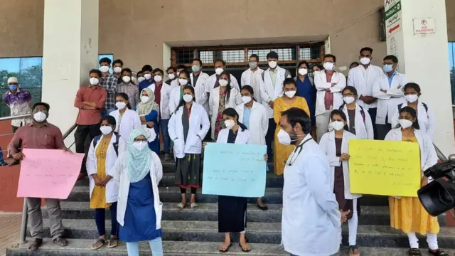 నిజామాబాద్ జీజీహెచ్లో జూనియర్ డాక్టర్లు