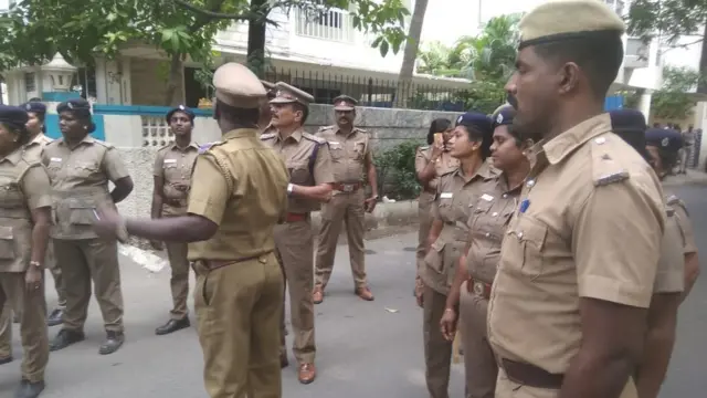 நடிகர் விஷால் கைது