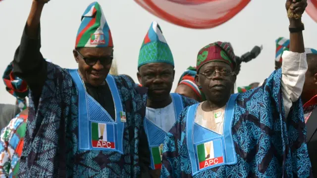 Bola Tinubu ( na dama) ya taka muhimmiyar rawa wajen yin nasarar APC