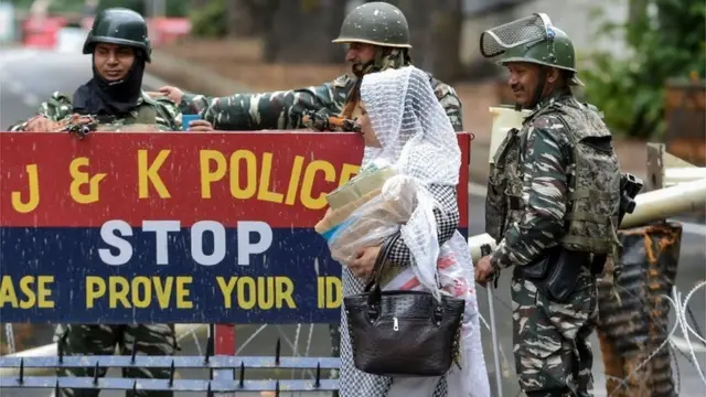 காஷ்மீரின் தற்போதைய நிலை என்ன?
