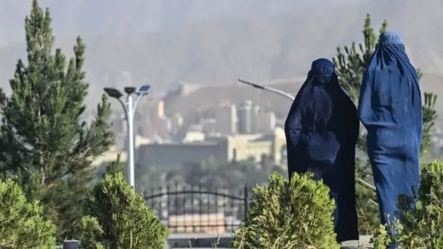 نساء من أفغانستان