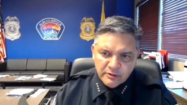 আলবাকার্কির পুলিশ প্রধান হ্যারল্ড মেডিনা।