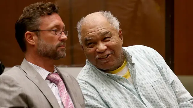 Samuel Little com seu advogadovai de bet história2014