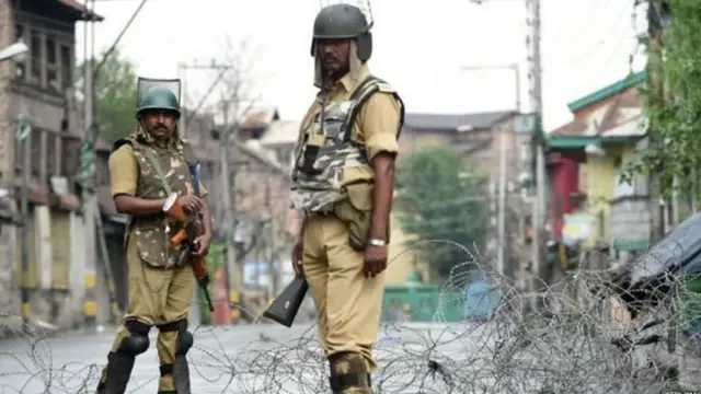 सुरक्षाबल के जवान