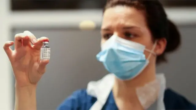 कोरोना, लस, औषध