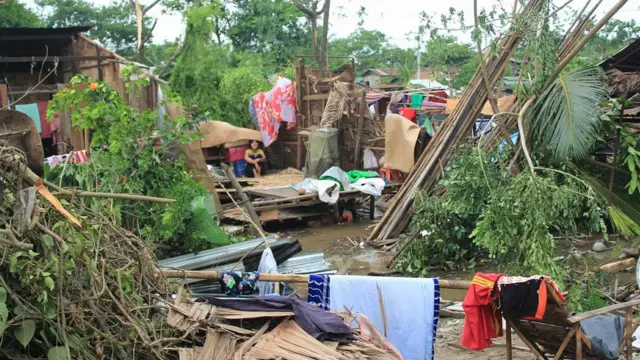 ရွှေပြည်သာ, အိမ်ခြေ ၆၀၀ , ပျက်စီး,မုန်တိုင်း