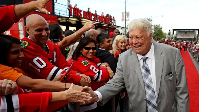 Бобби Халл и болельщики