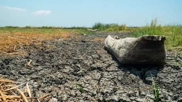 శిథిలమైన పడవ
