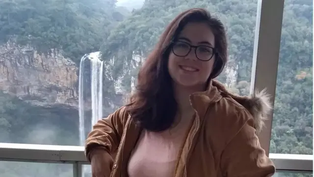Emanuelle Pereira