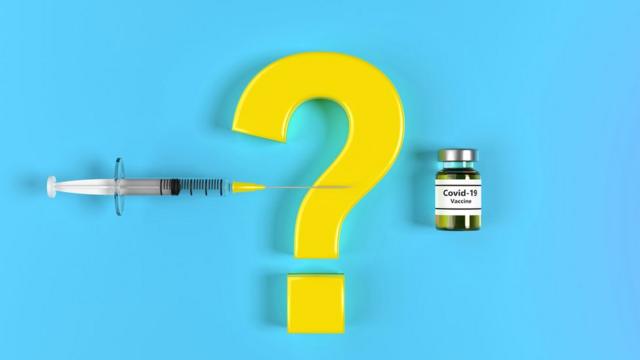 Ilustração com um ponto de interrogação, uma seringa e uma dose de vacina