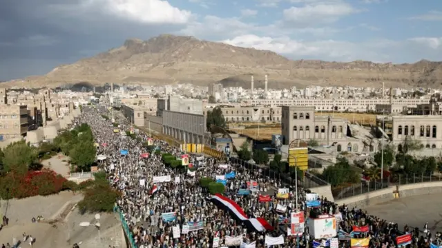 सना में रैली