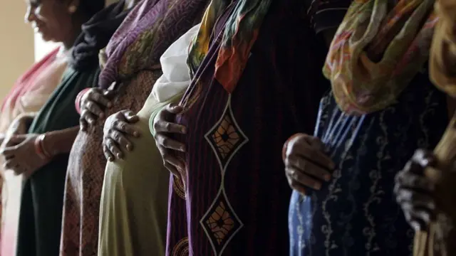 Njia ya pekee ya kupata kupata mtoto kwa walio na shida ni kupitia mwanamke mwingine anayebeba mimba kwa niaba ya yule aliye na tatizo la kushika mimba