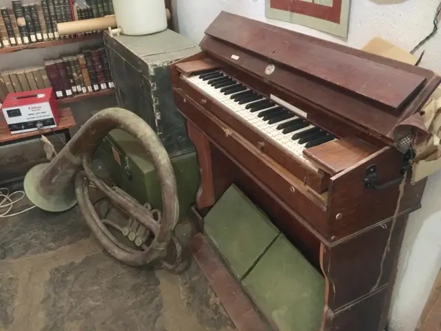 ዝኣረጉ ትራምፔትን ፒያኖን