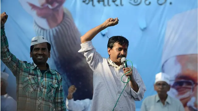 સુરત મહાનગરપાલિકાની ચૂંટણીમાં આપને કૉંગ્રેસ કરતાં પણ વધુ સીટો મળી હતી, જે બાદ તે મહાનગરપાલિકામાં મુખ્ય વિપક્ષ બની છે