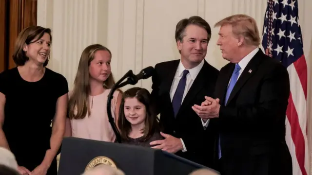 Kavanaugh adaylık açıklama törenine eşi ve iki kızıyla katıldı