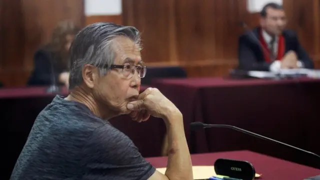 Alberto Fujimori en un tribunal