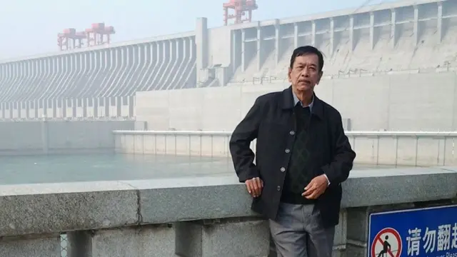 ဖွဲ့စည်းပုံပြင်ရေး အပစ်ရပ်စာချုပ်ကတစ်ဆင့် ဆွေးနွေးပွဲတွေကသာ လုပ်သင့်တယ်လို့ ဆိုပါတယ်။