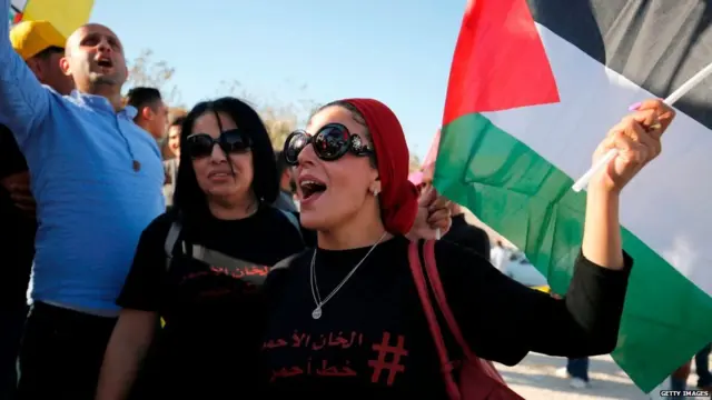 ਅਰਬ ਲੋਕਾਂ ਵੱਲੋਂ ਹਮੇਸ਼ਾ ਇਸਰਾਈਲ ਵਿੱਚ ਵਿਤਕਰੇ ਦਾ ਇਲਜ਼ਾਮ ਲਾਇਆ ਜਾਂਦਾ ਹੈ