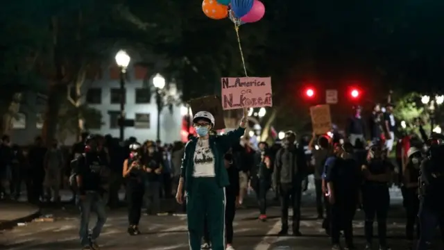 دونالد ترامپ از اعزام و اقدامات نیروهای فدرال در پورتلند دفاع کرده است