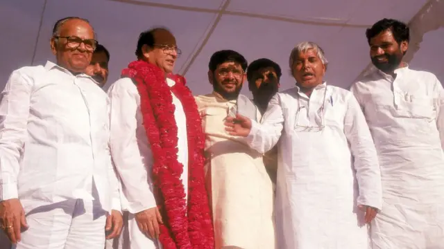 शरद यादव